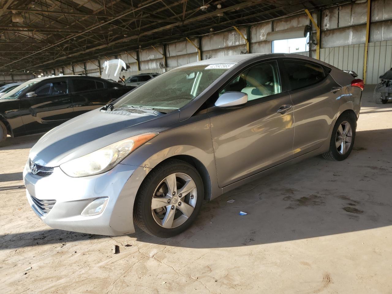 2013 HYUNDAI ELANTRA GL