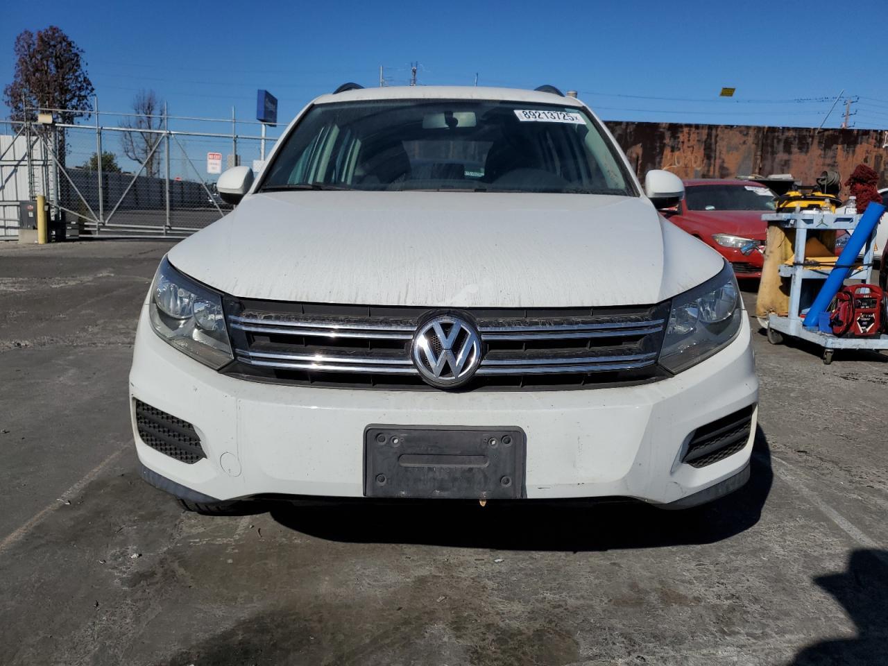 2015 VOLKSWAGEN TIGUAN S - Фото 5