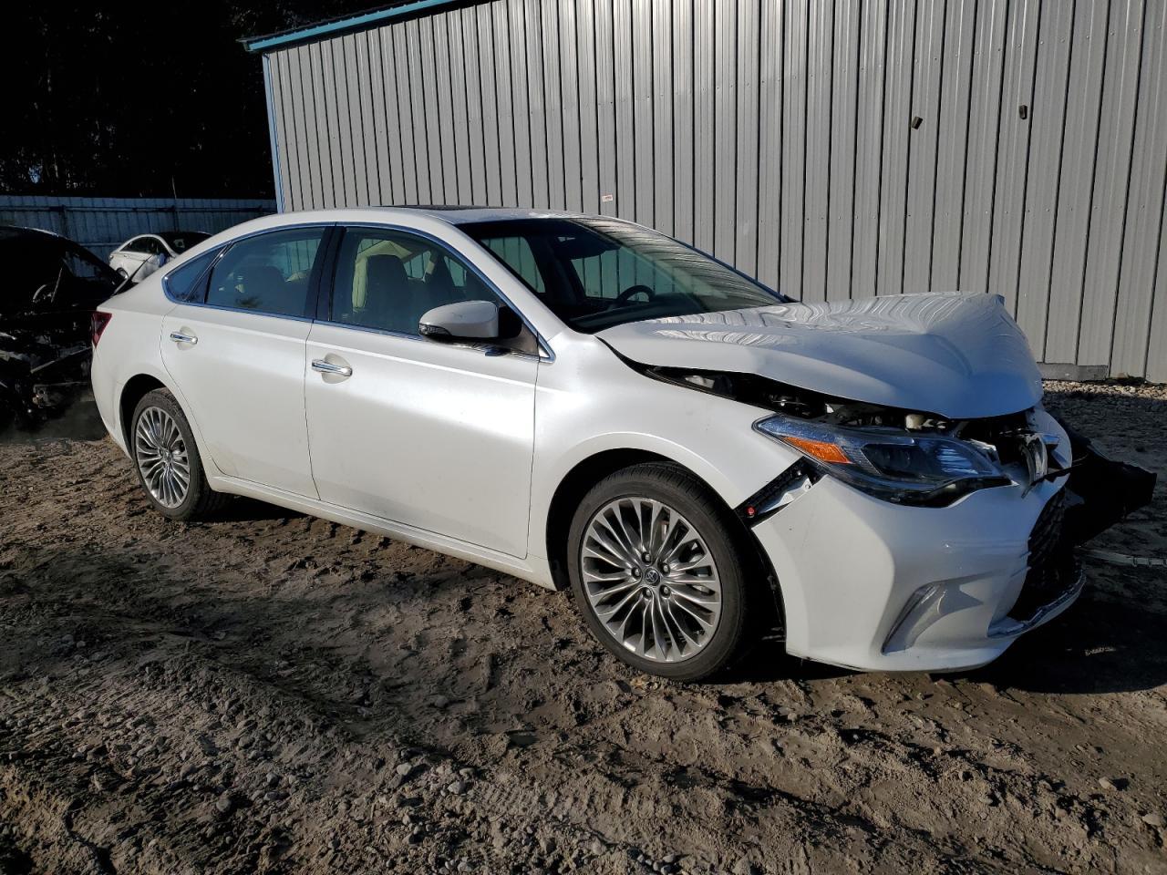 2016 TOYOTA AVALON XLE - Image 4