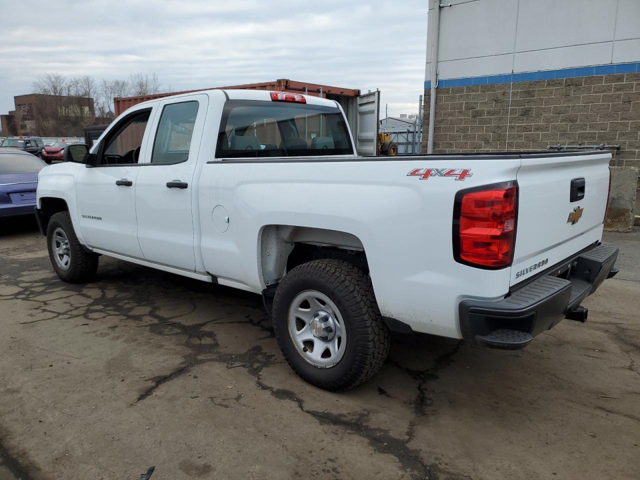 2017 CHEVROLET SILVERADO - Image 2
