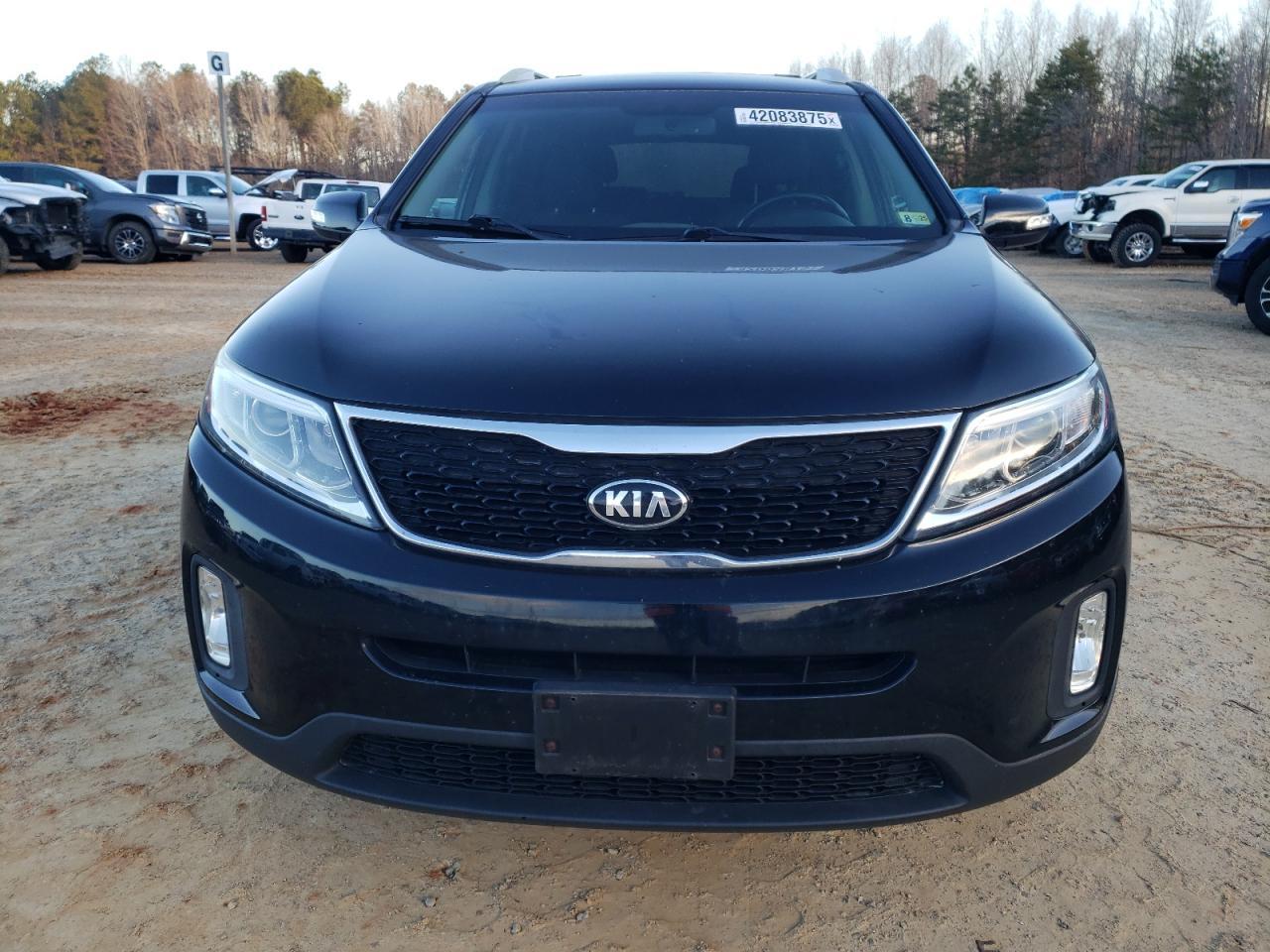 2015 KIA SORENTO LX - Image 5