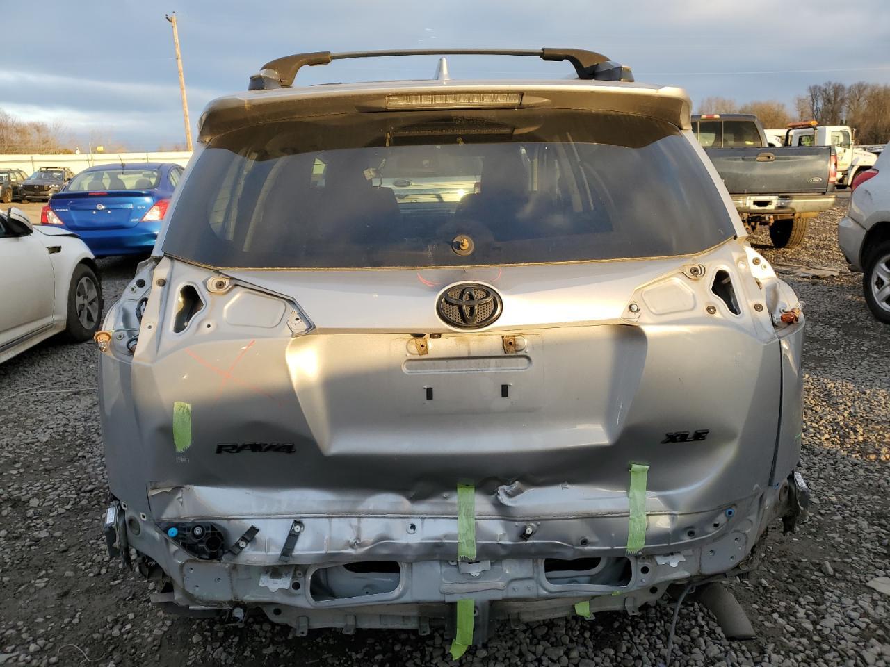 2018 TOYOTA RAV4 ADVEN - Фото 6