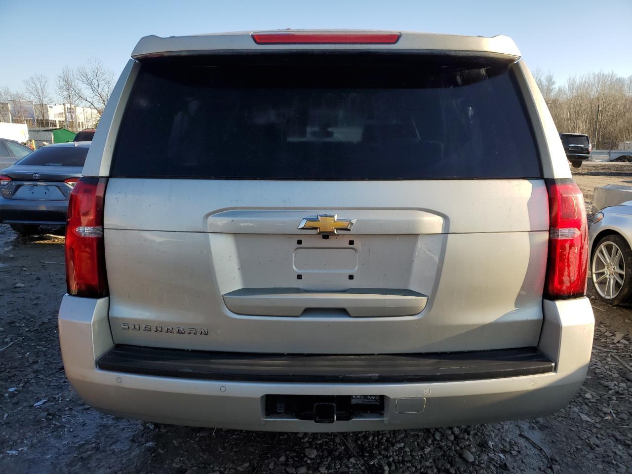 2017 CHEVROLET SUBURBAN K - Фото 6