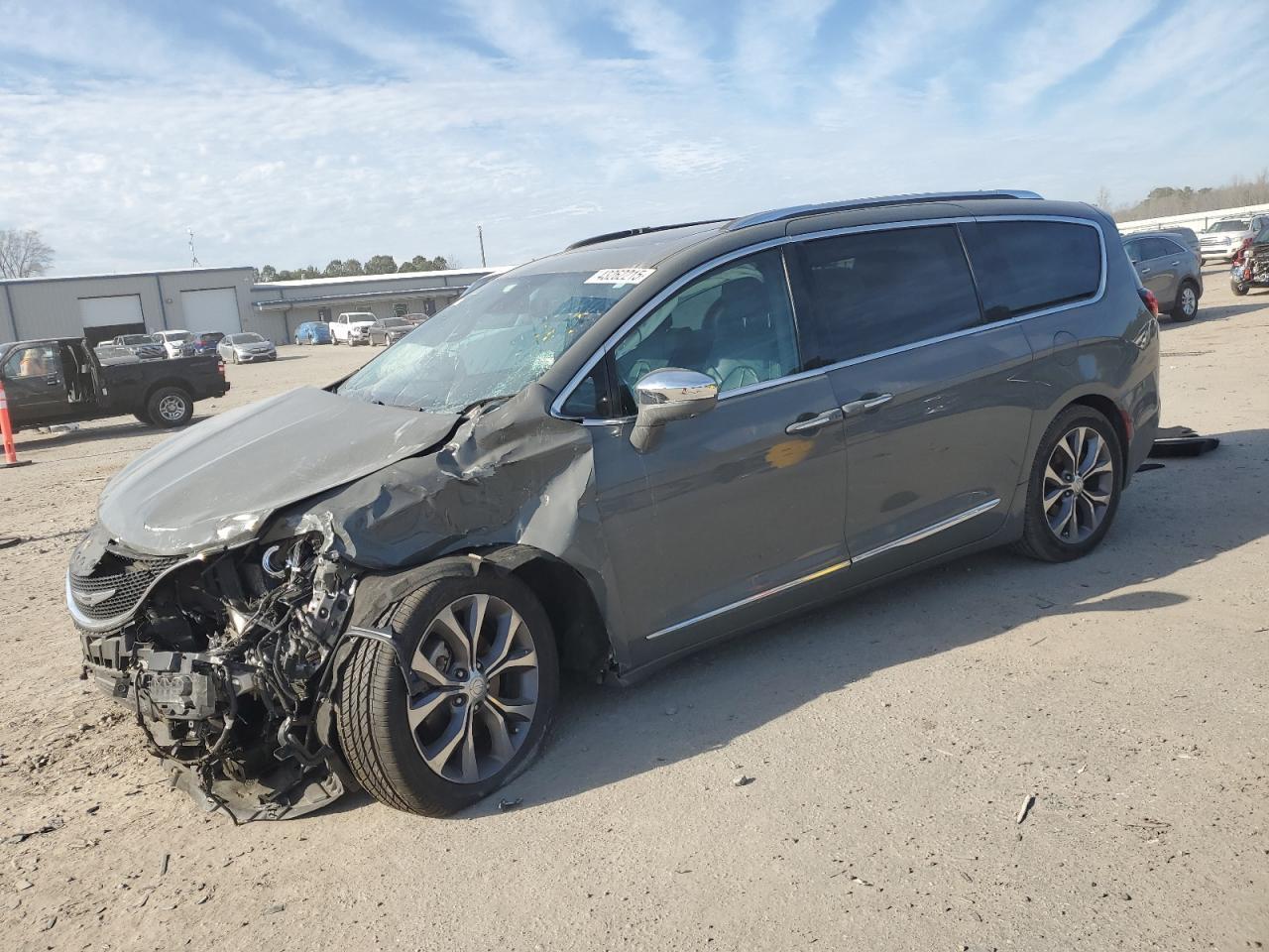2020 CHRYSLER PACIFICA L