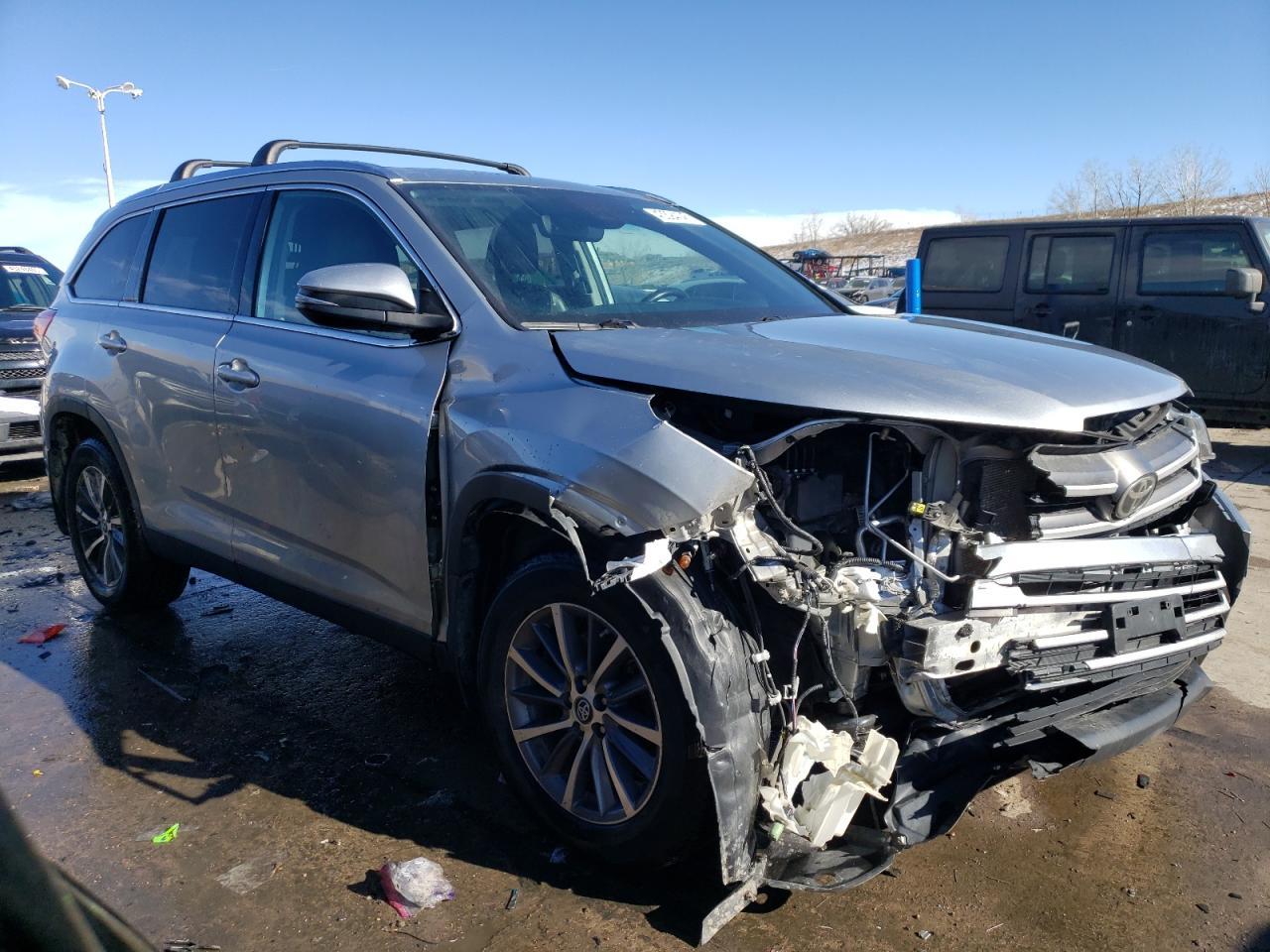 2019 TOYOTA HIGHLANDER - Фото 4