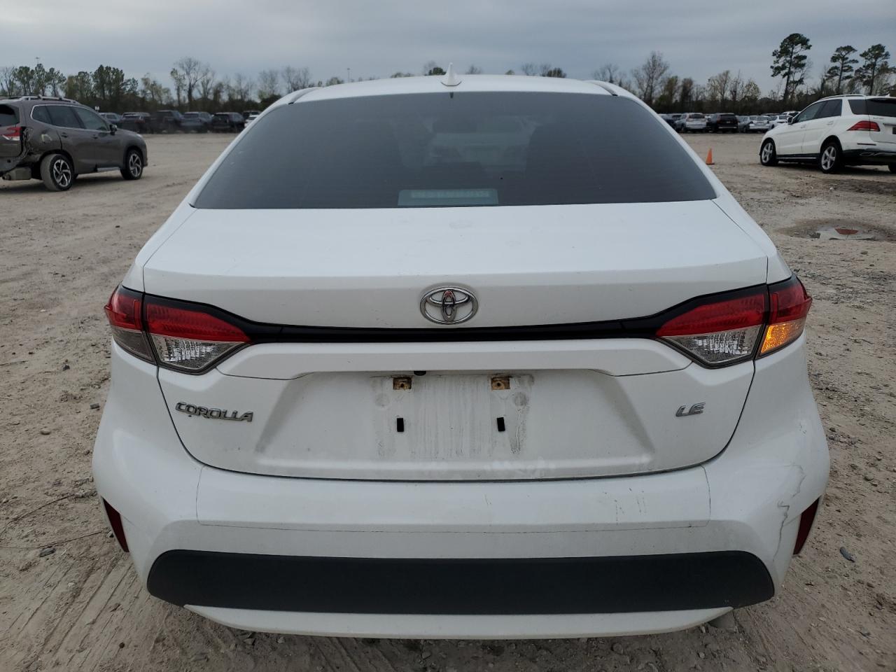 2021 TOYOTA COROLLA LE - Image 6