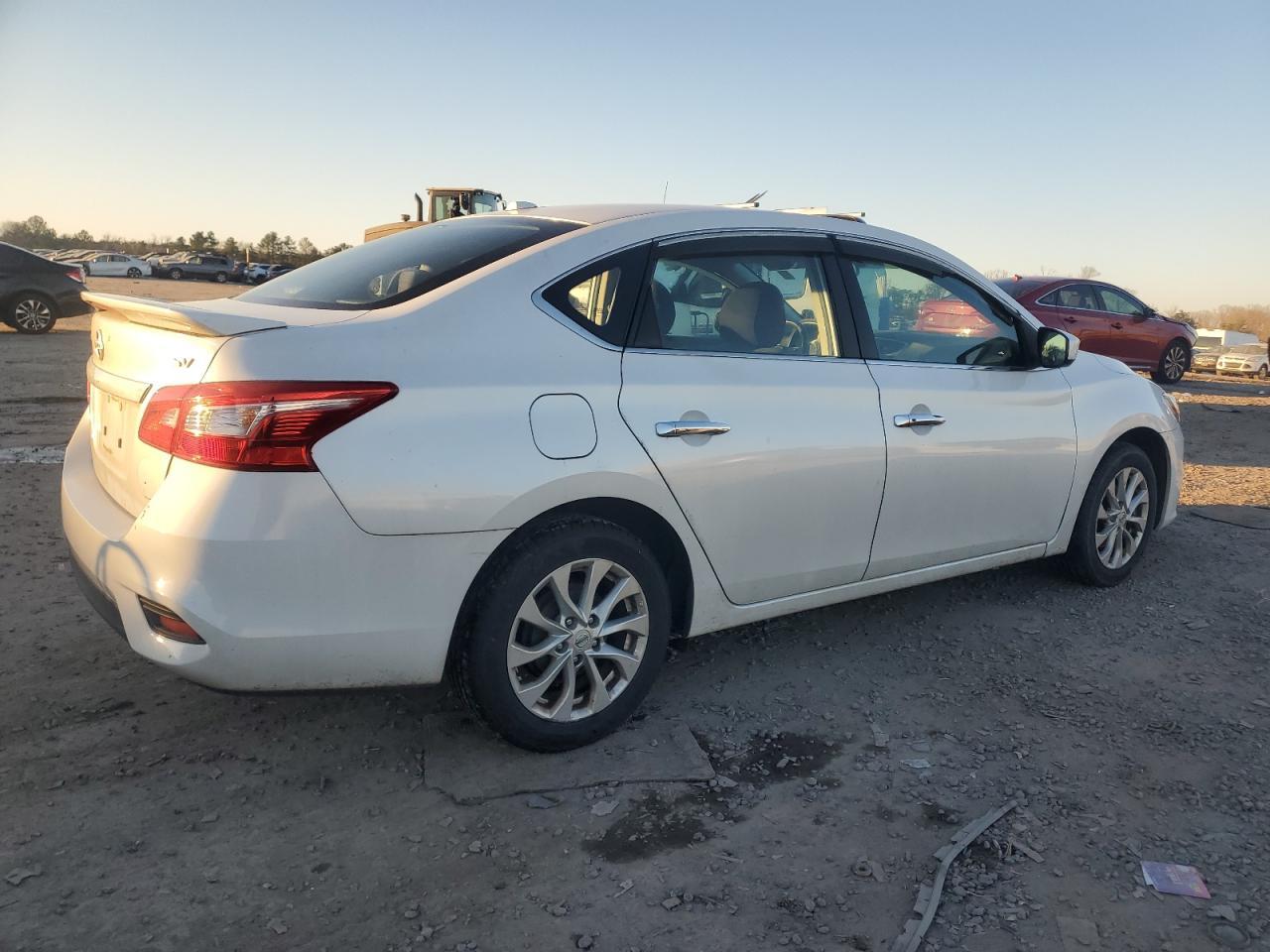 2017 NISSAN SENTRA S - Фото 3