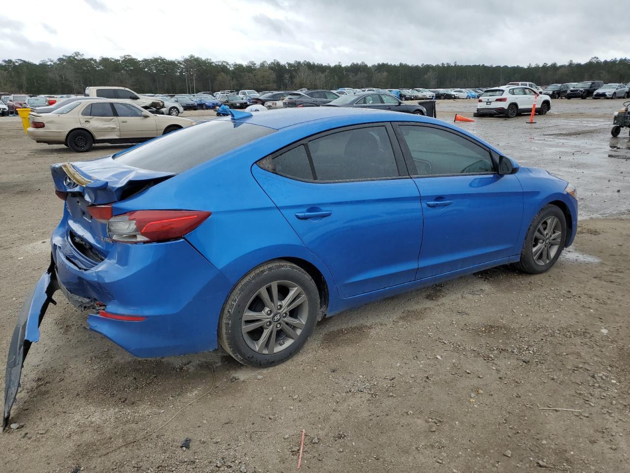 2017 HYUNDAI ELANTRA SE - Image 3