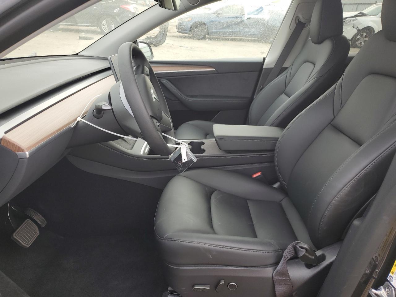 2025 TESLA MODEL Y - Image 7