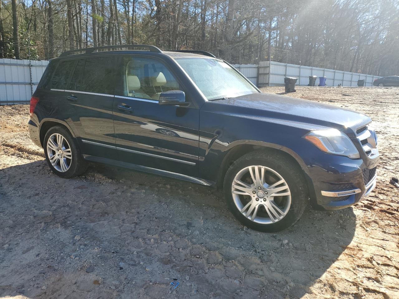 2014 MERCEDES-BENZ GLK 350 - Image 4