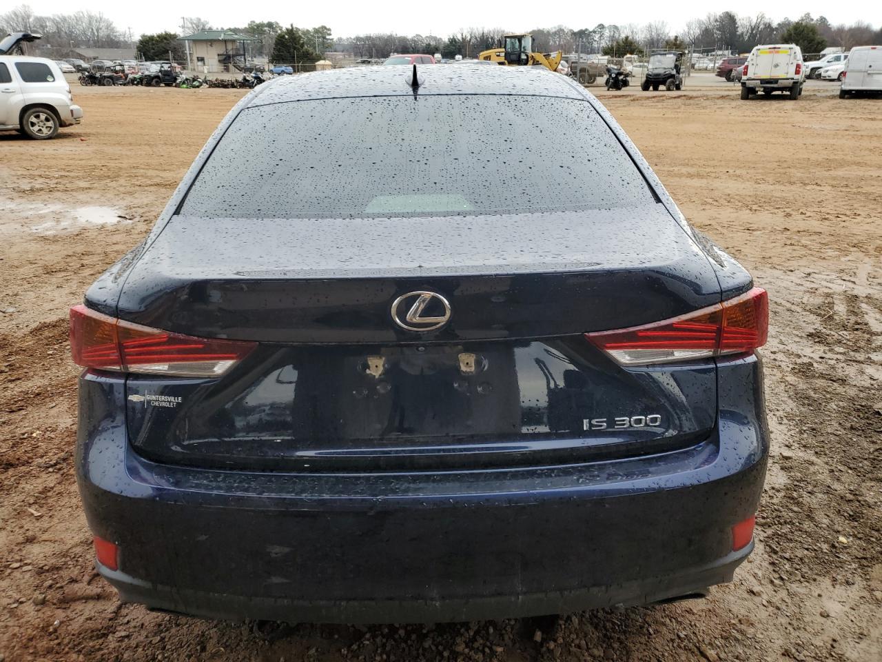 2019 LEXUS IS 300 - Фото 6