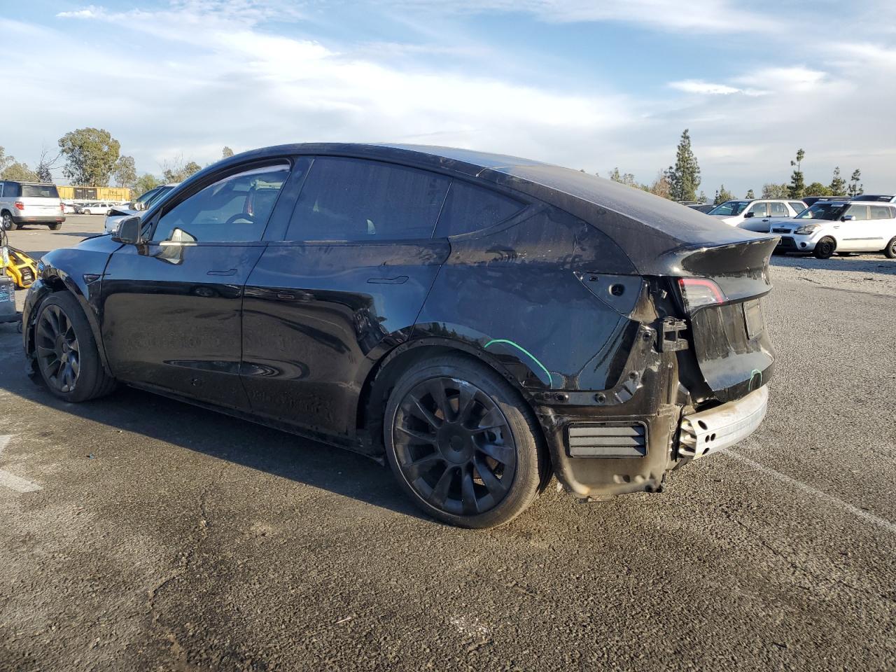 2023 TESLA MODEL Y - Фото 2