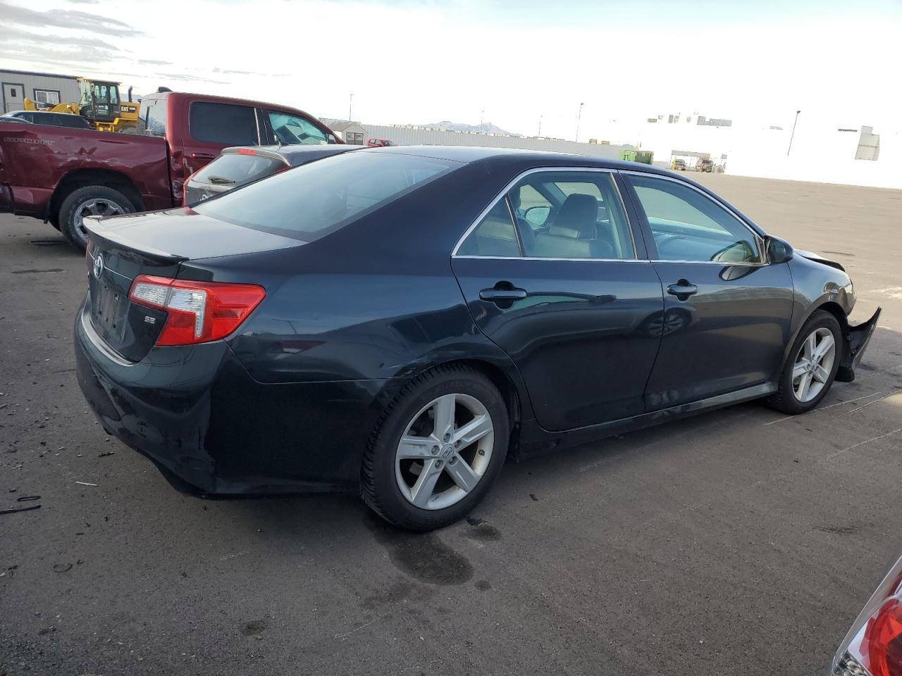 2012 TOYOTA CAMRY BASE - Фото 3