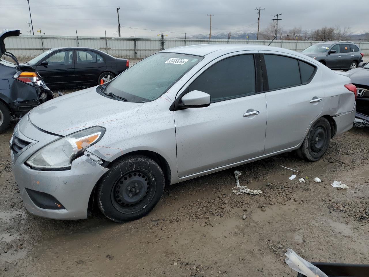 2016 NISSAN VERSA S