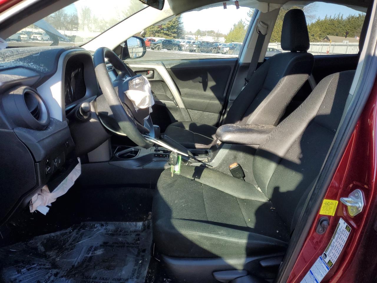 2018 TOYOTA RAV4 LE - Фото 7