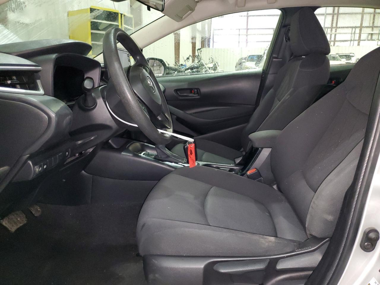 2022 TOYOTA COROLLA LE - Фото 7