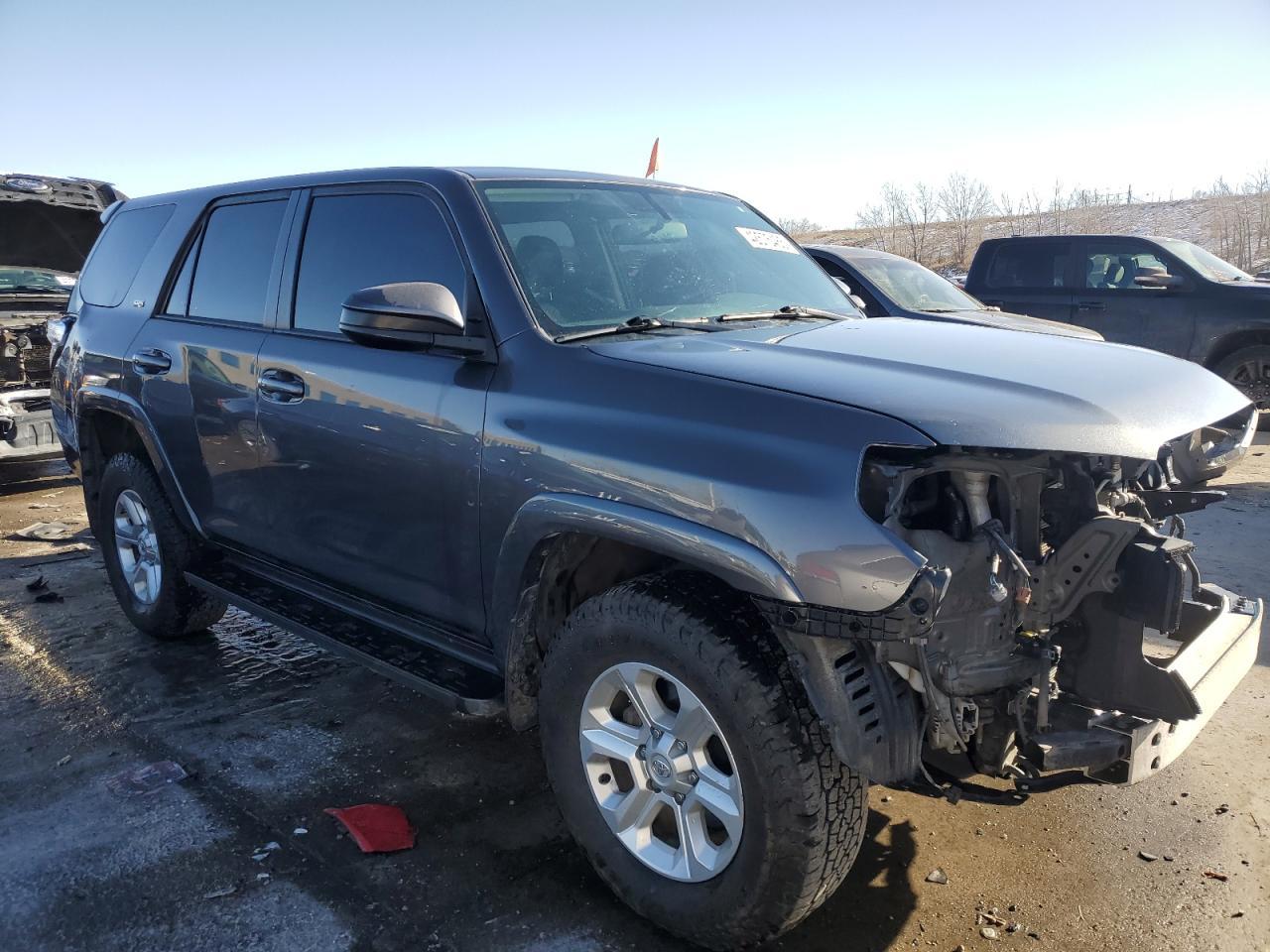 2019 TOYOTA 4RUNNER SR - Image 4