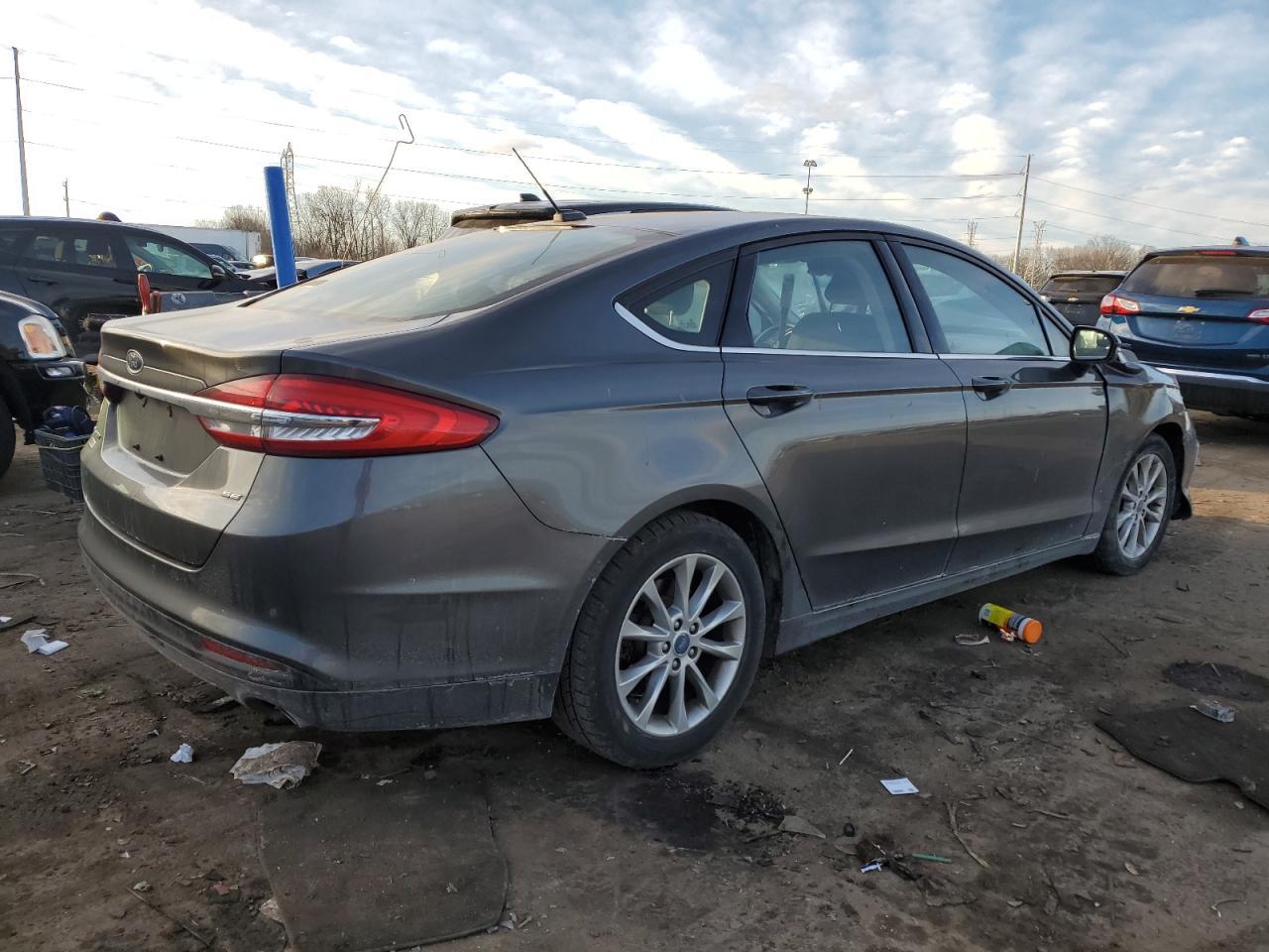 2017 FORD FUSION SE - Фото 3