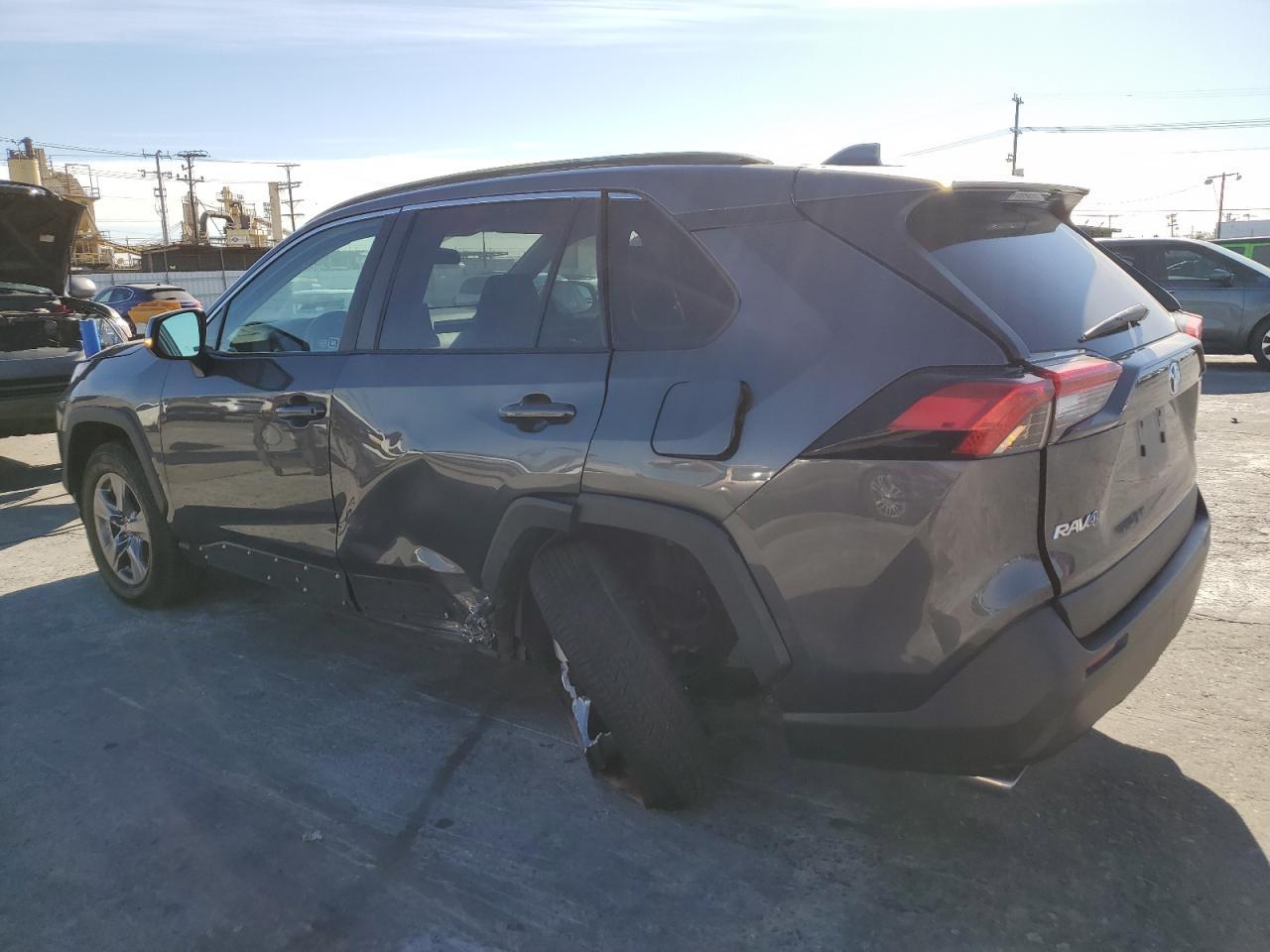 2022 TOYOTA RAV4 XLE - Image 2