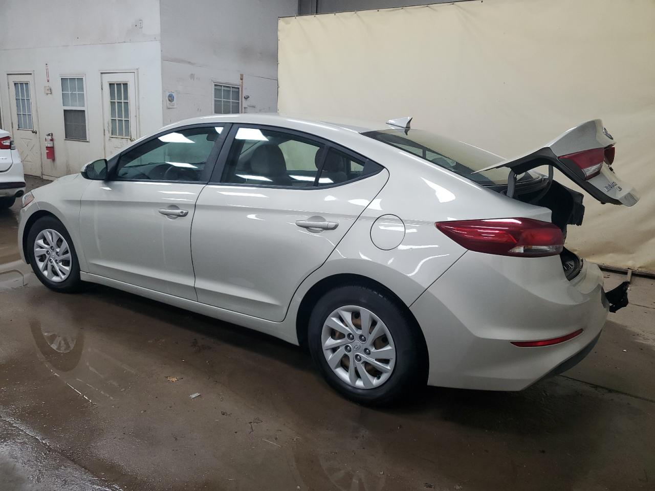 2017 HYUNDAI ELANTRA SE - Image 2
