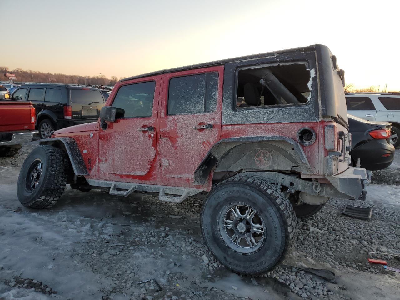 2012 JEEP WRANGLER U - Image 2