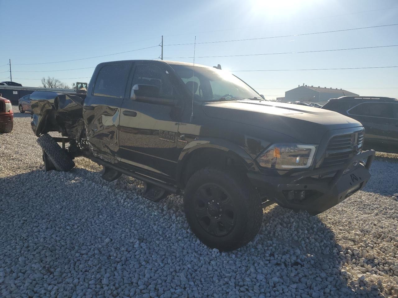 2017 RAM 2500 SLT - Image 4