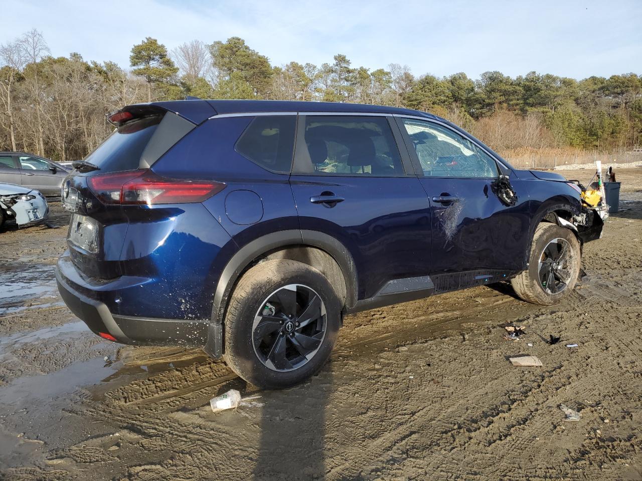 2024 NISSAN ROGUE SV - Image 3