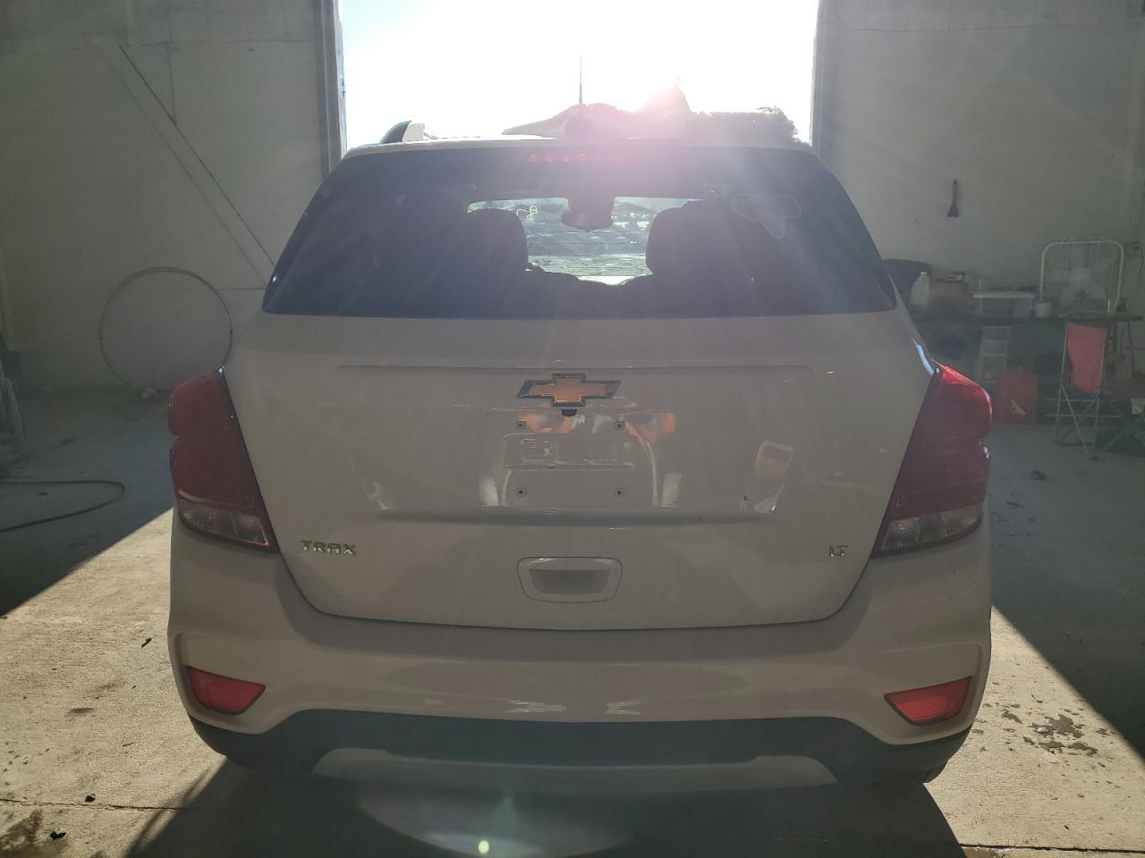 2019 CHEVROLET TRAX 1LT - Фото 6