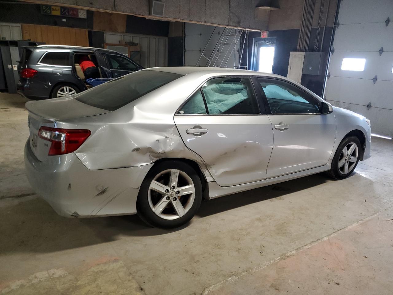 2014 TOYOTA CAMRY L - Image 3