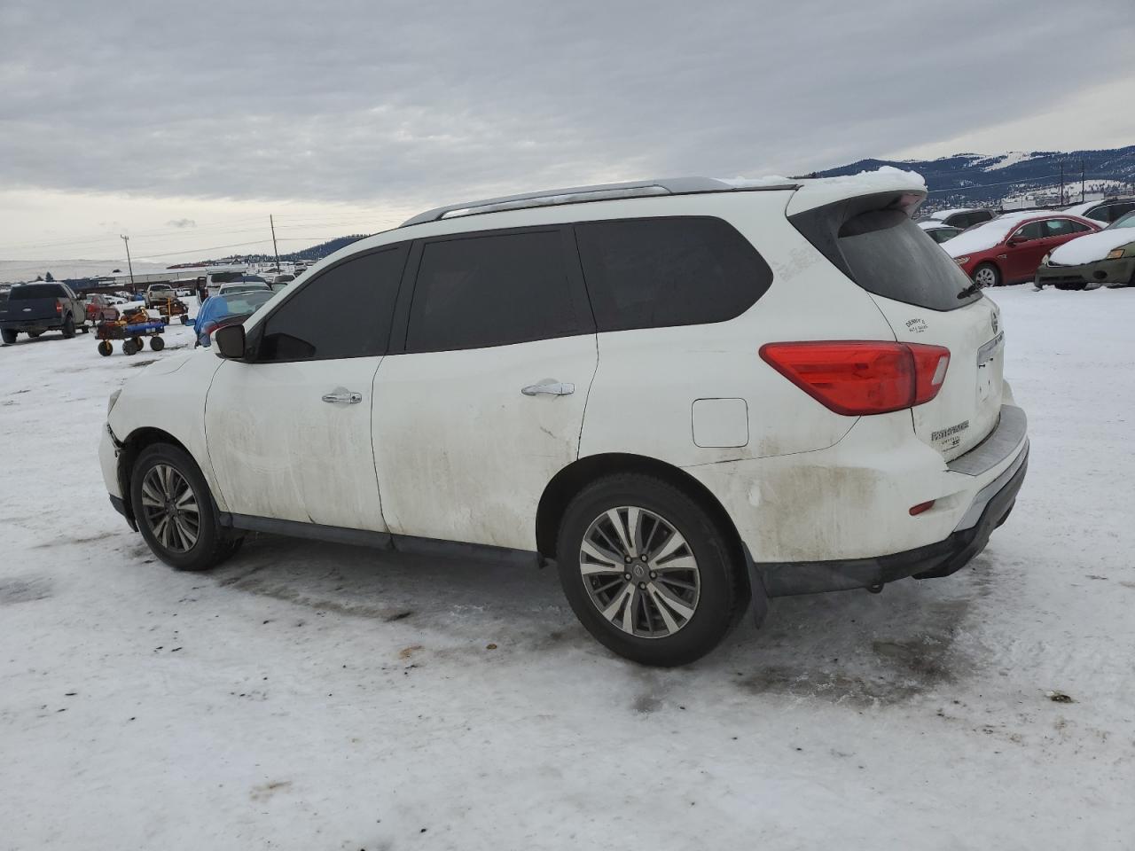2017 NISSAN PATHFINDER - Фото 2