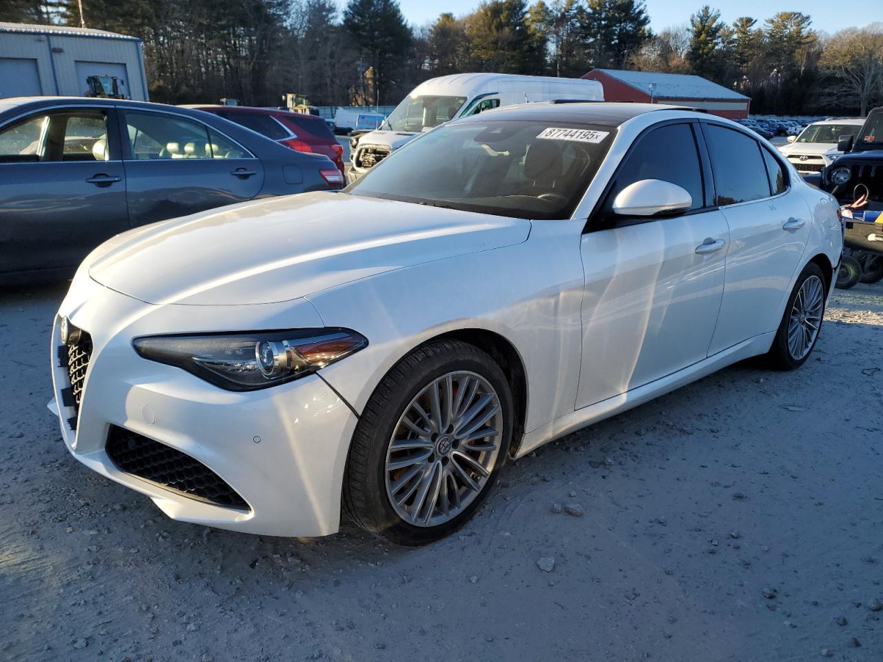 2017 ALFA ROMEO GIULIA TI
