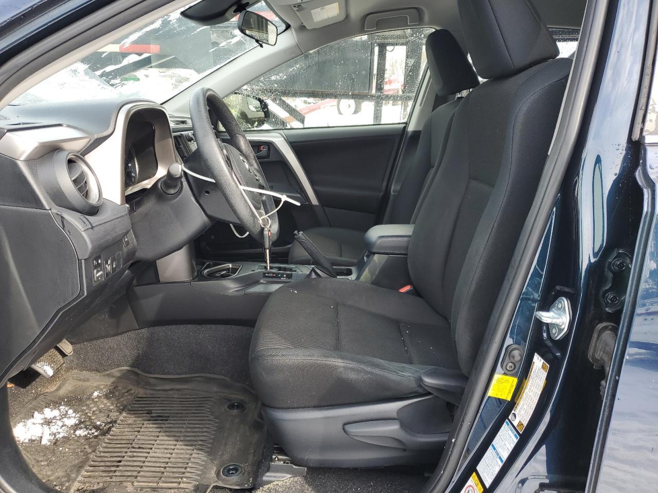 2018 TOYOTA RAV4 LE - Фото 7