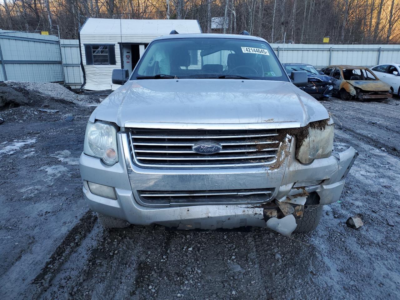 2010 FORD EXPLORER X - Фото 5