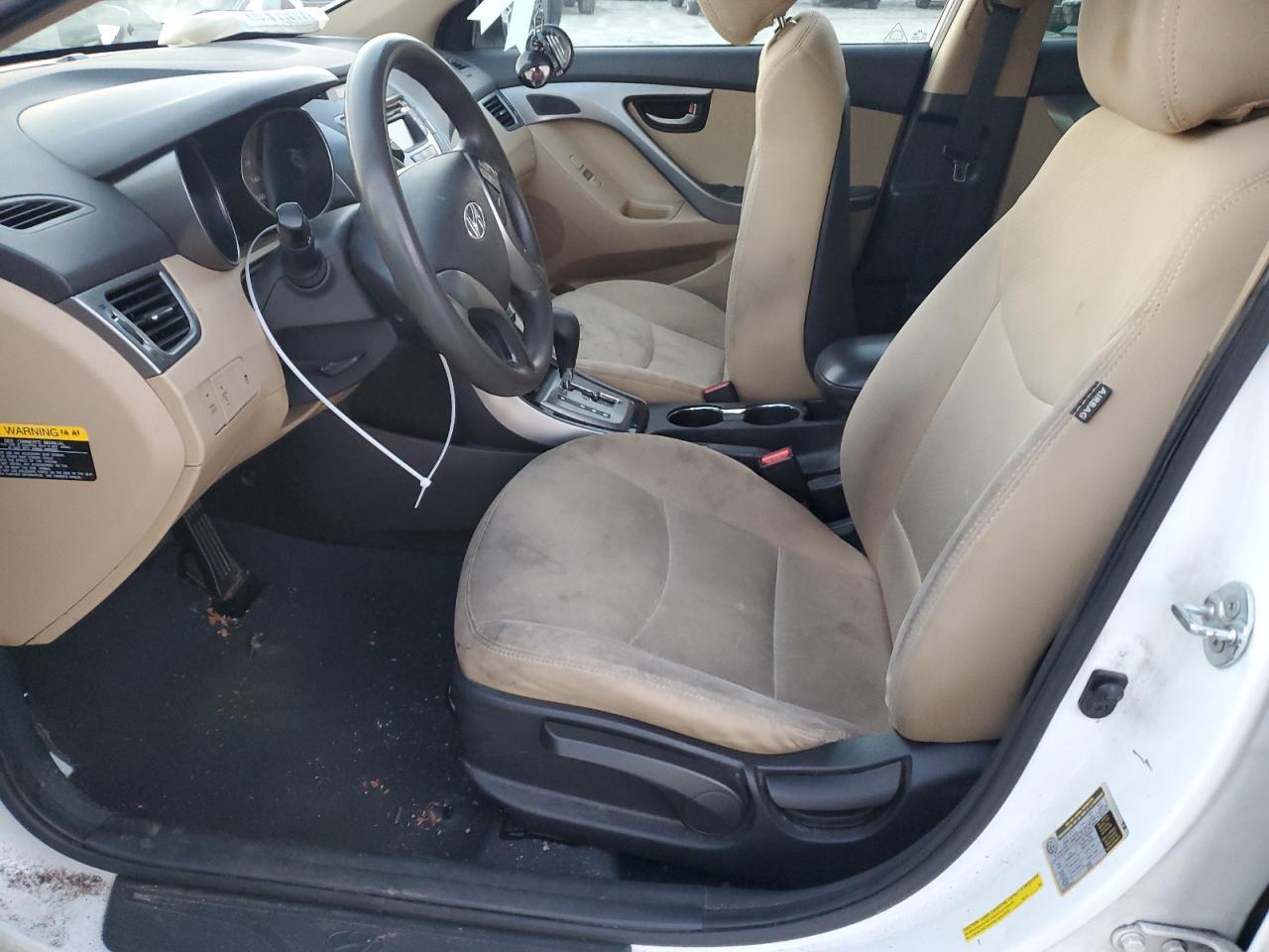 2013 HYUNDAI ELANTRA GL - Image 7