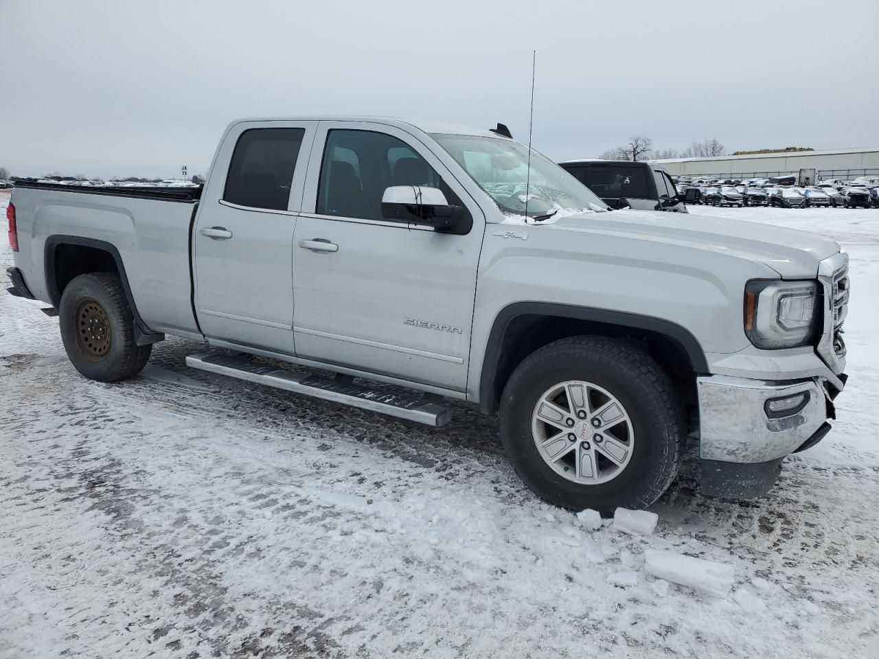 2017 GMC SIERRA K15 - Image 4