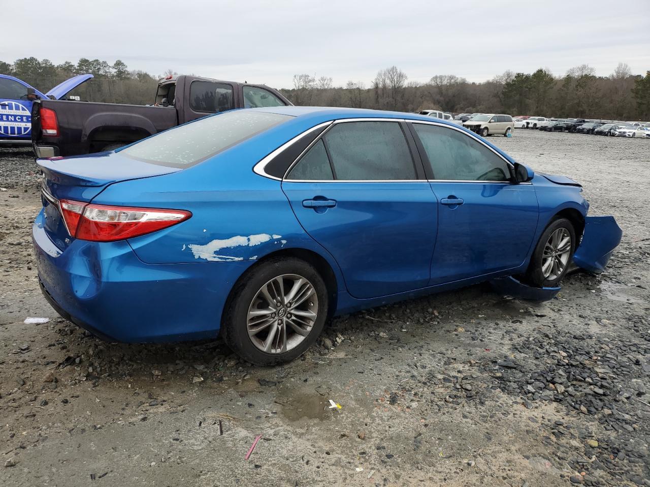2017 TOYOTA CAMRY LE - Фото 3
