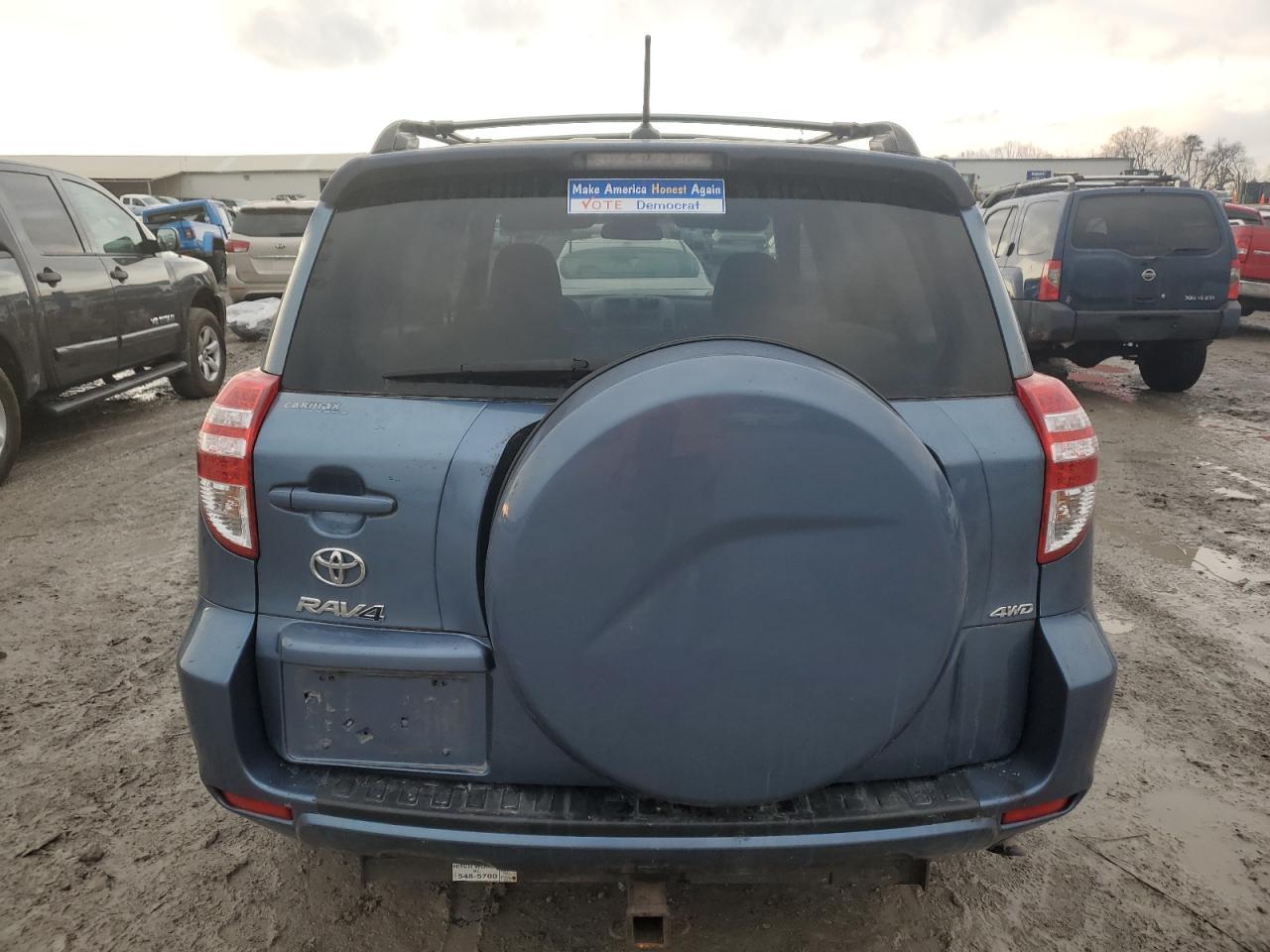 2011 TOYOTA RAV4 - Image 6