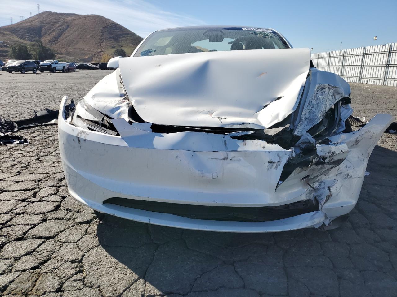 2024 TESLA MODEL 3 - Фото 5