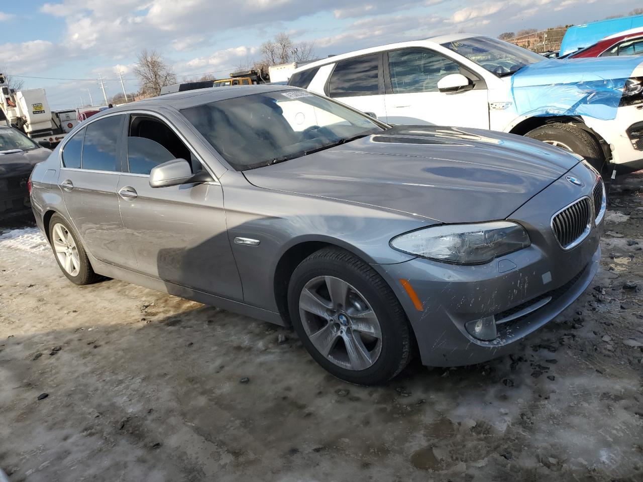 2013 BMW 528 XI - Image 4