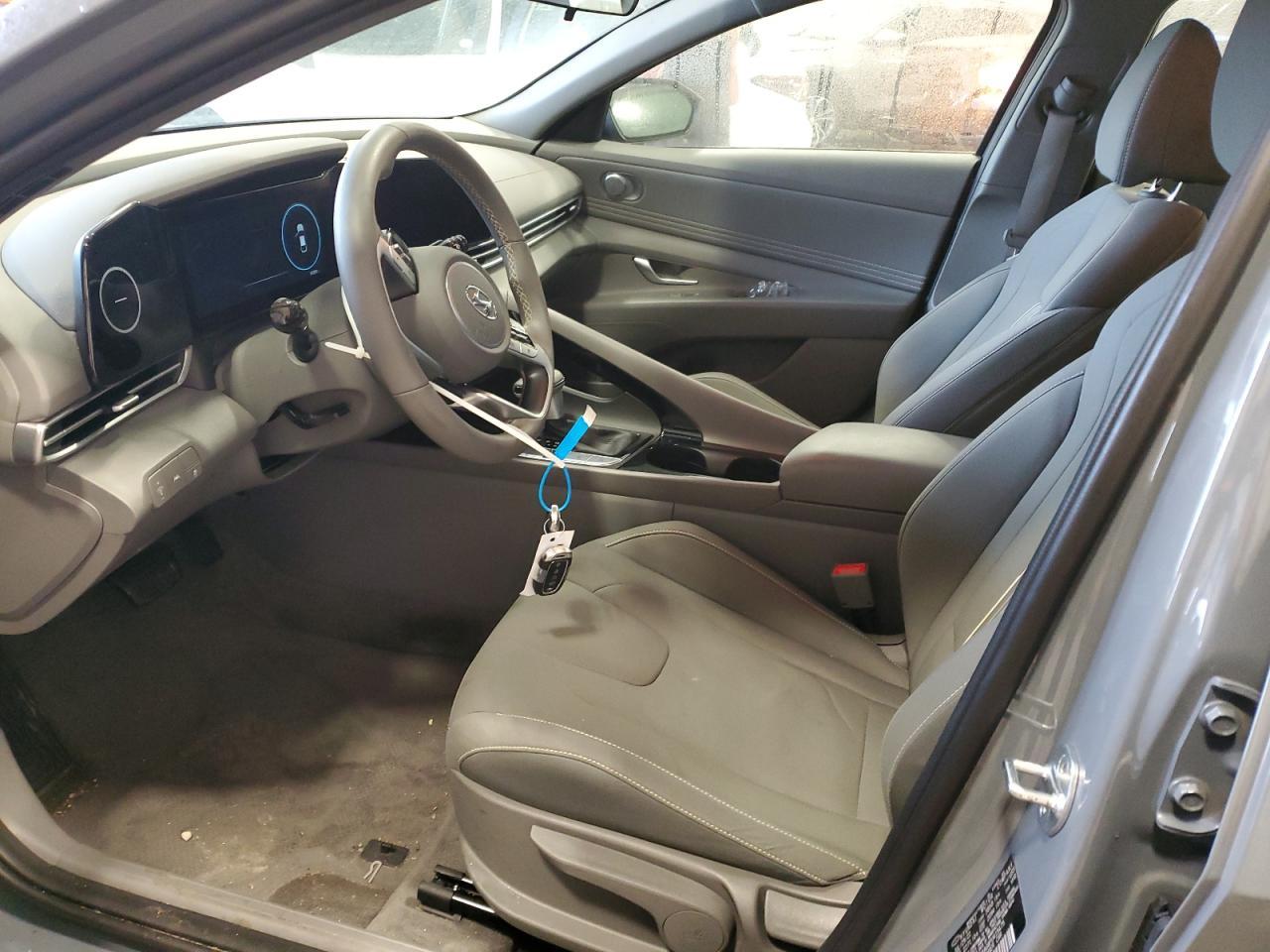 2023 HYUNDAI ELANTRA SE - Фото 7