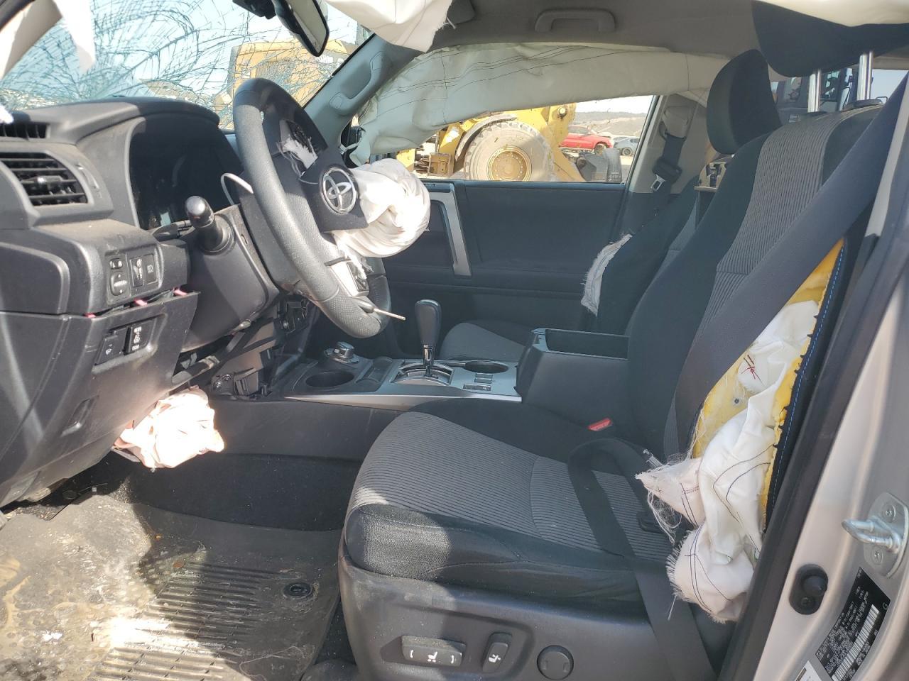 2020 TOYOTA 4RUNNER SR - Image 7