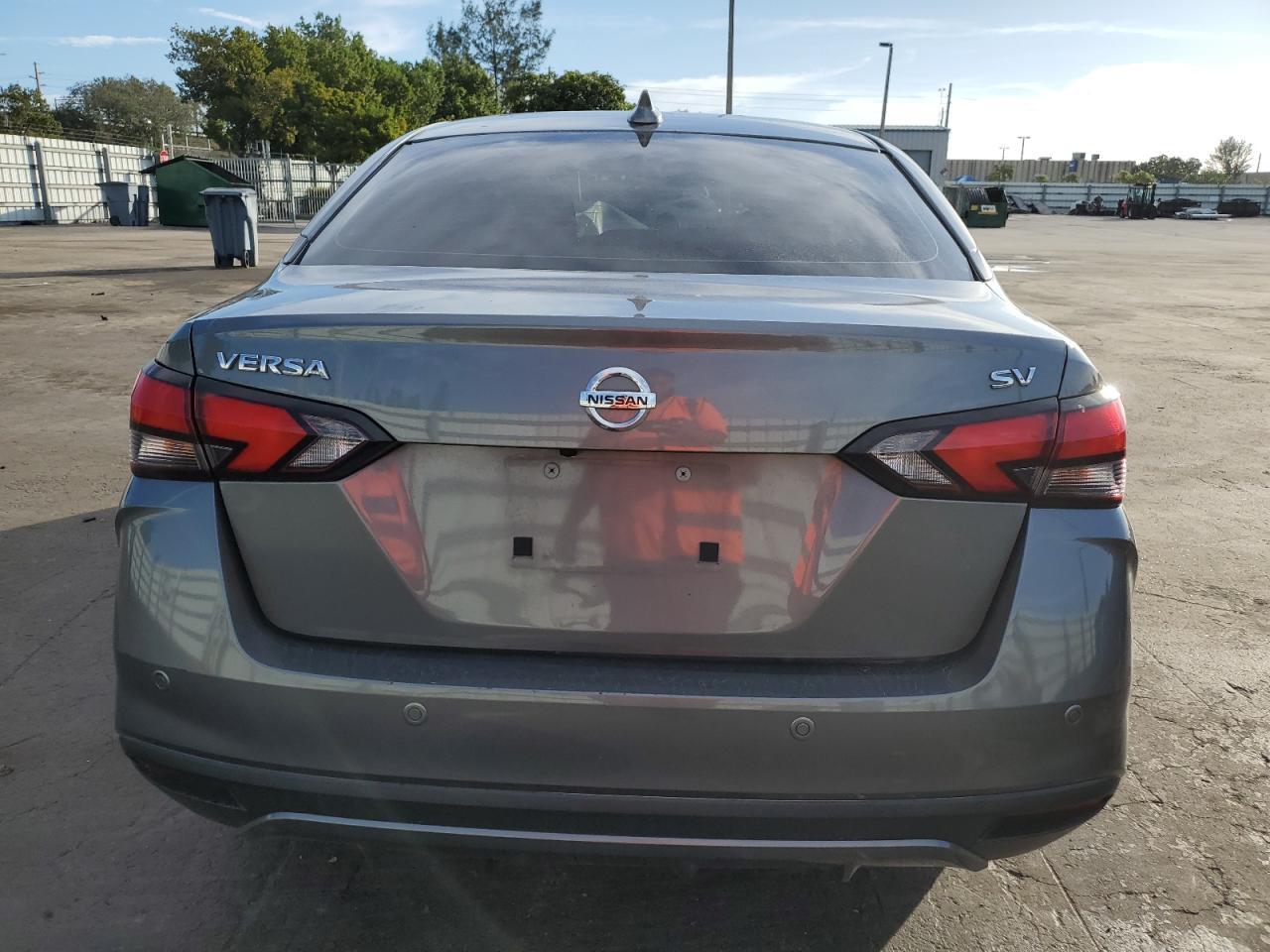2021 NISSAN VERSA SV - Image 6