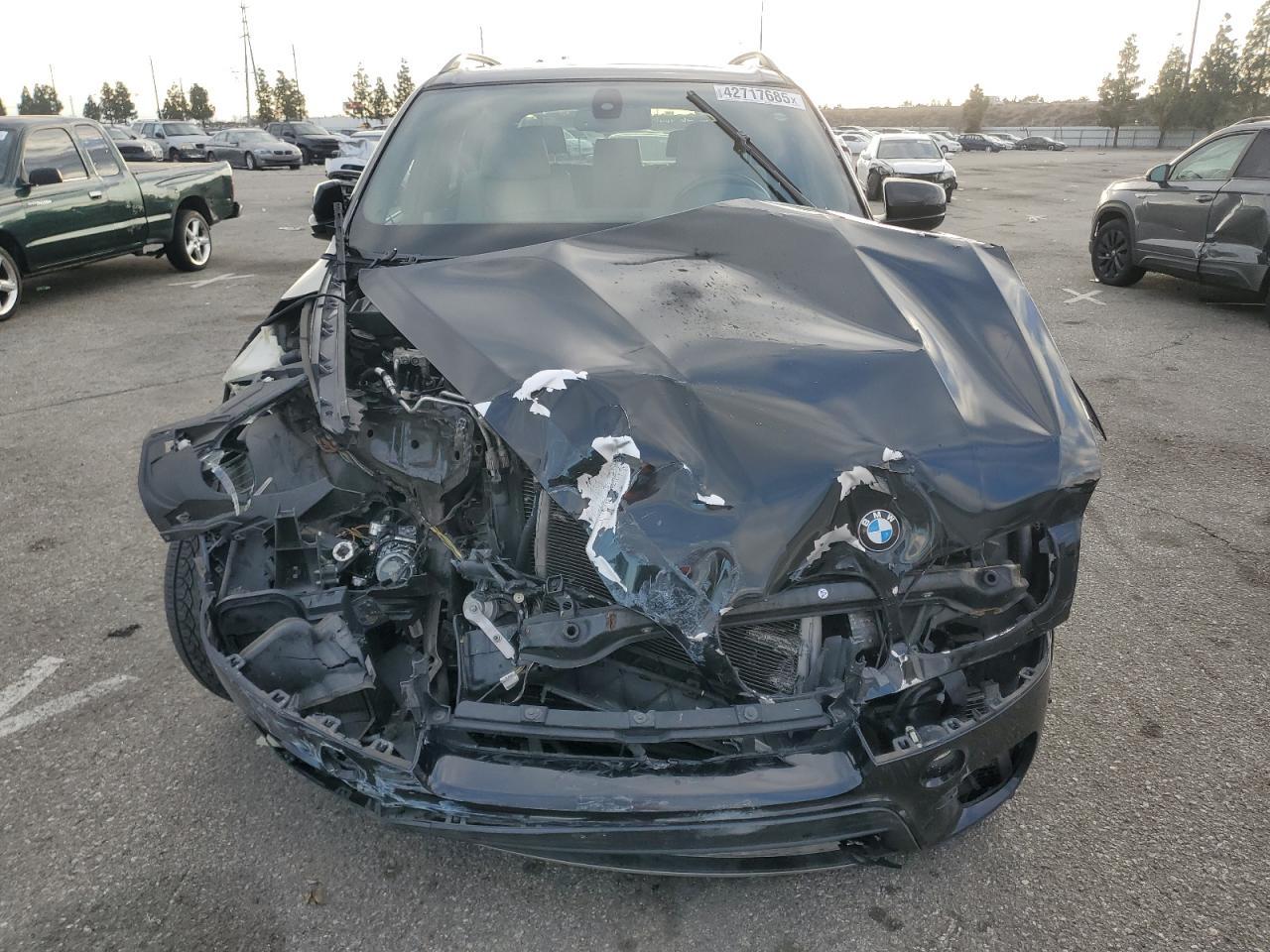 2011 BMW X5 XDRIVE5 - Image 5