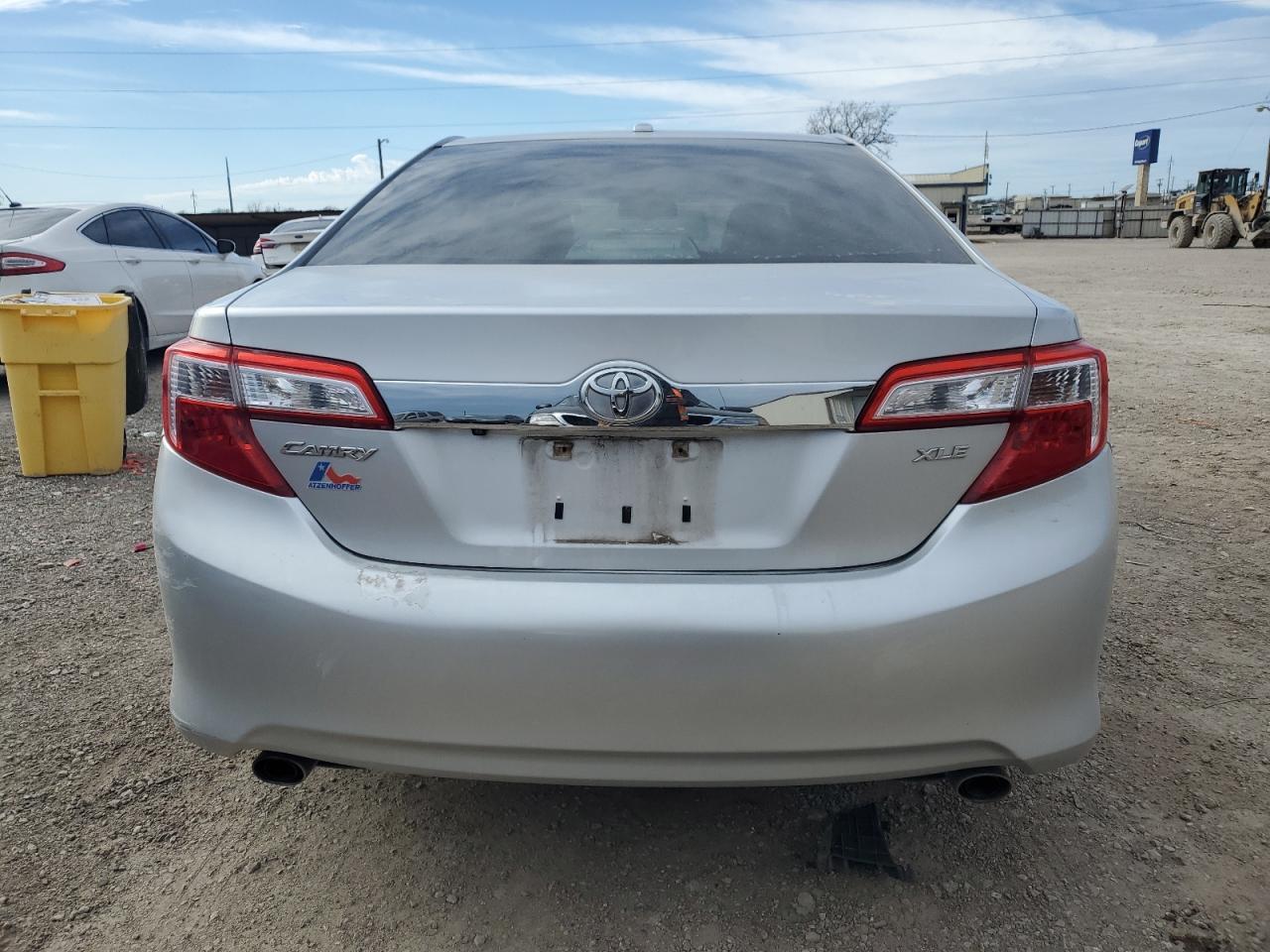 2012 TOYOTA CAMRY SE - Image 6