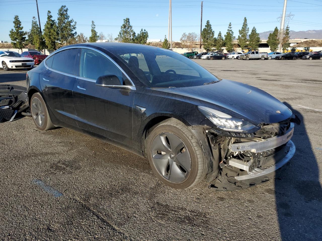 2019 TESLA MODEL 3 - Фото 4
