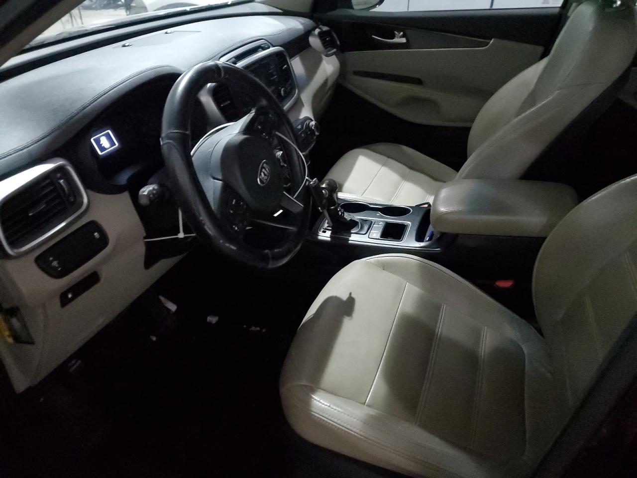 2016 KIA SORENTO LX - Image 7