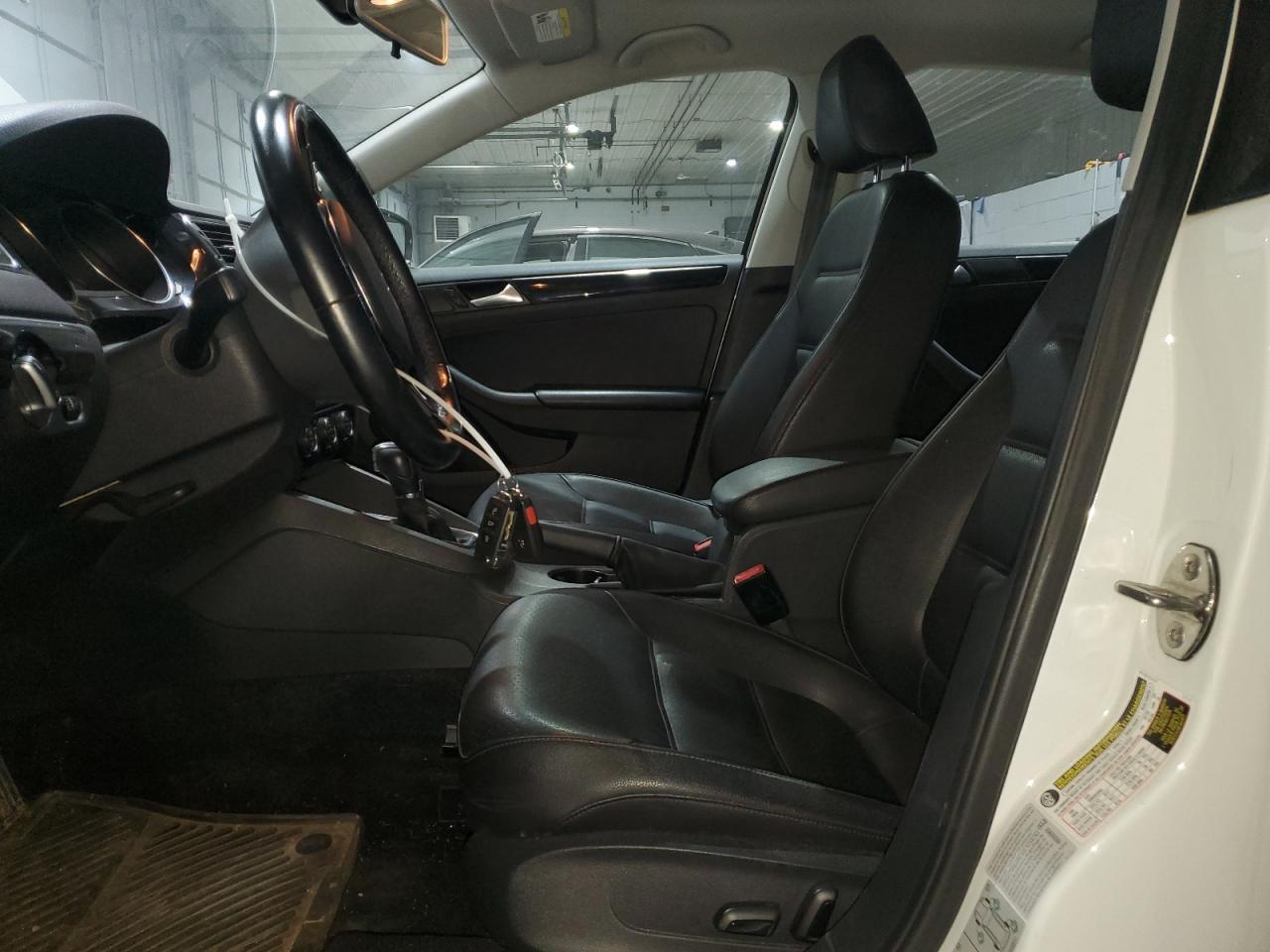 2017 VOLKSWAGEN JETTA SEL - Image 7