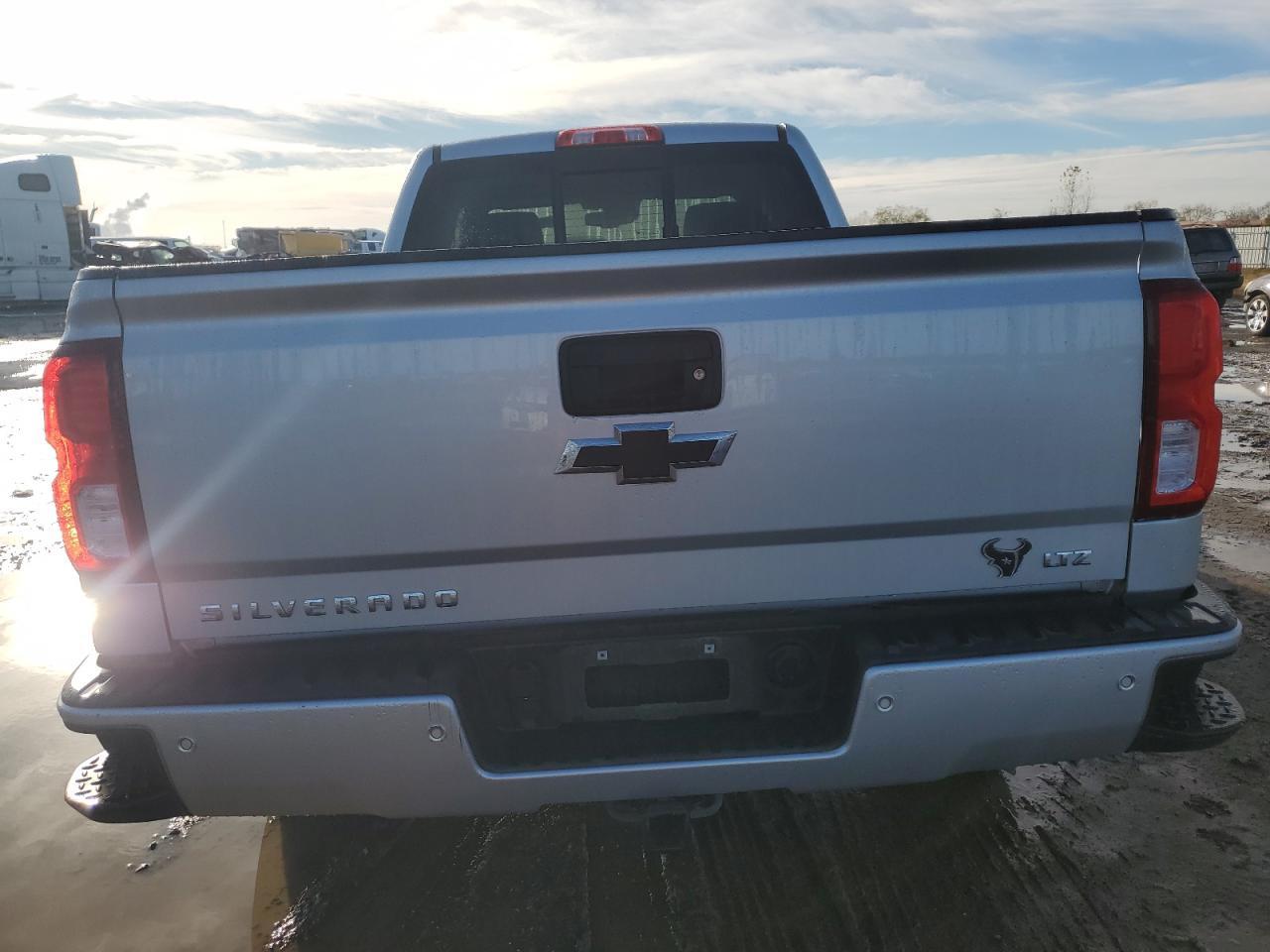 2017 CHEVROLET SILVERADO - Фото 6