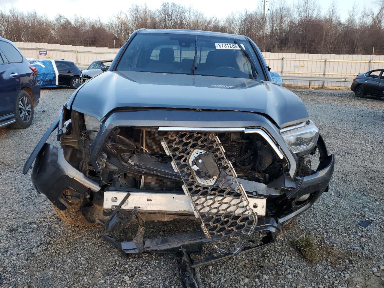 2018 TOYOTA TACOMA DOU - Фото 5