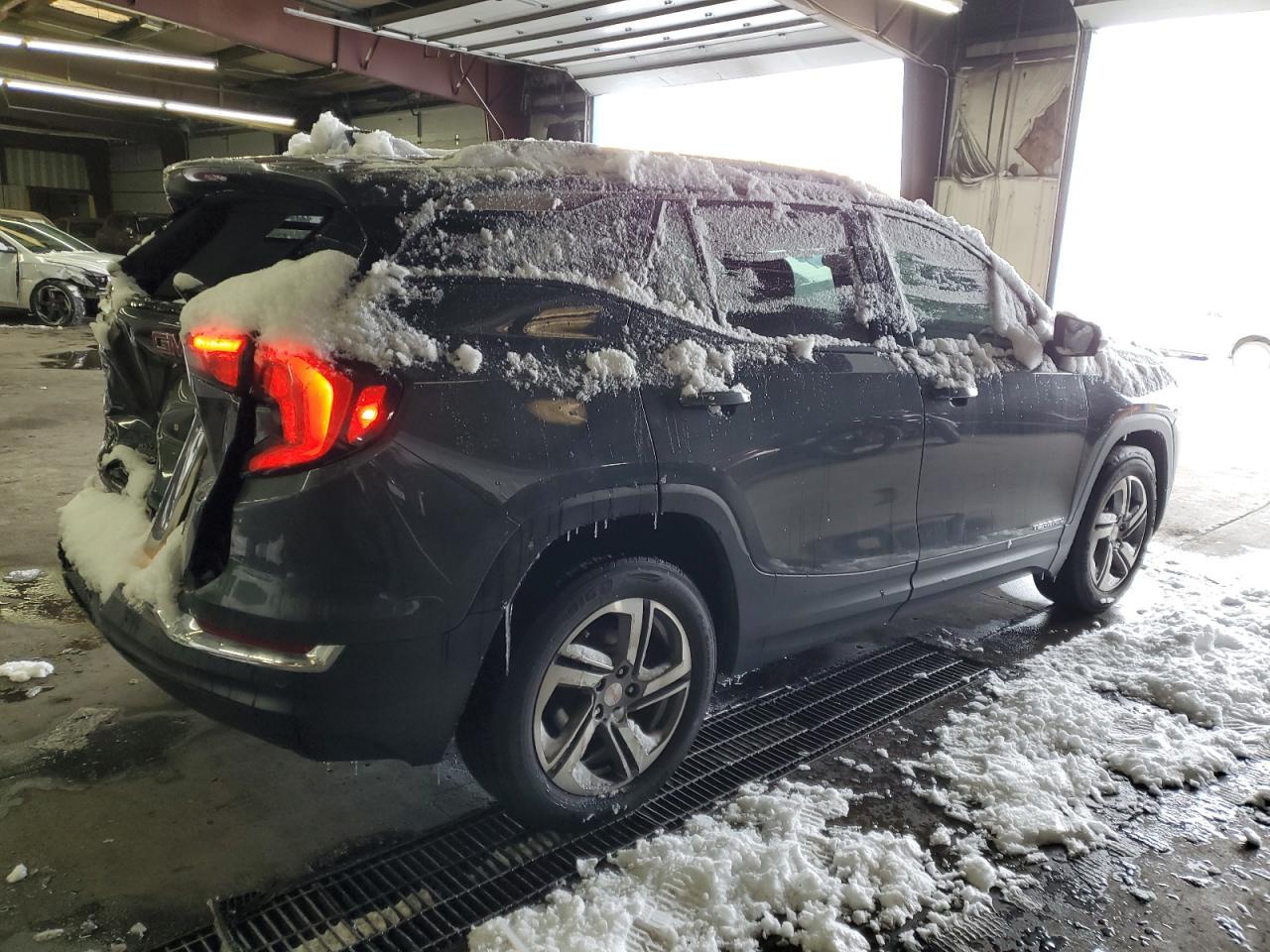 2018 GMC TERRAIN SL - Image 3